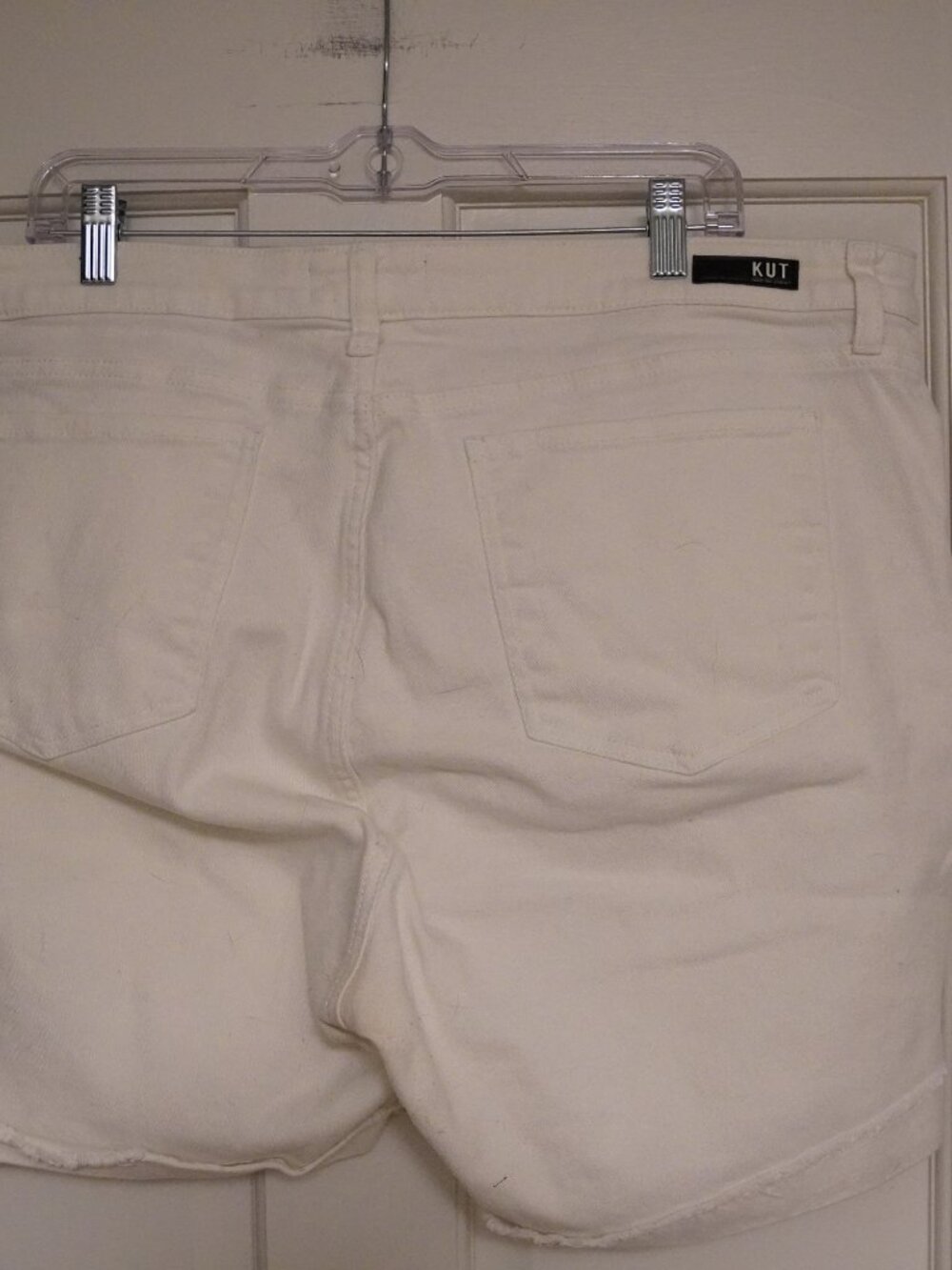 KUT from the Kloth White Denim Preppy Coastal Shorts Women’s 20W Stretch Summer - Picture 2 of 4